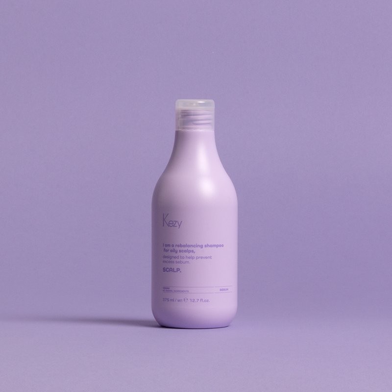 Shampoo riequilibrante per cuoio capelluto grasso, ideato per aiutare a prevenire l'eccesso di sebo.