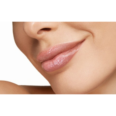Gloss ultra brillante, effetto volume immediato. N. 104 - Enchanted Moment. 5 ml.