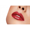 Gloss ultra brillante, effetto volume immediato. N. 205 - Touch of red. 5 ml.