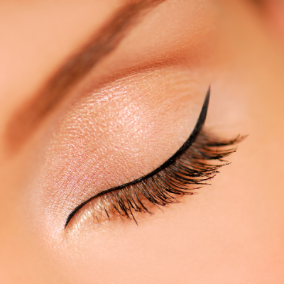 EYE LINER EXPERT LOOK