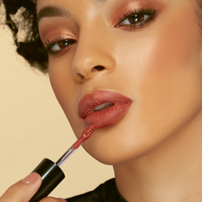 Mia rossetto liquido matte a lunga tenuta Glam Melted - 06 Visionnaire