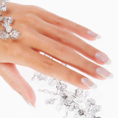 Estrosa smalto gel semipermanente - Bianco Lattiginoso 7 ml